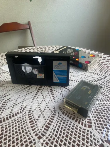 Adaptador de Fita VHS p JVC. NOVO - R$ 50,00