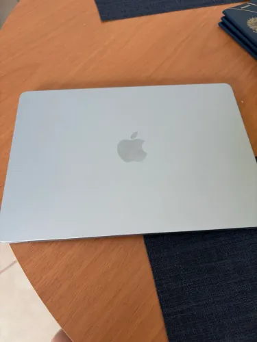 McBook Air M4/16/256