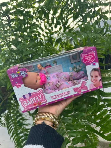 Boneca infantil baby-ly pijama e chupeta