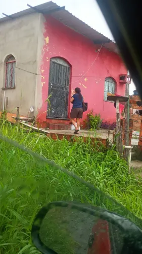 Alugo ou troco 