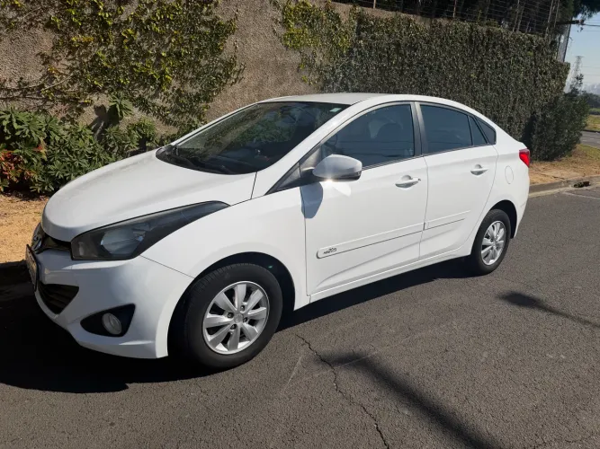 Hyundai HB20S C.plus/c.style 1.6 Flex 16V Mec.4p 2015