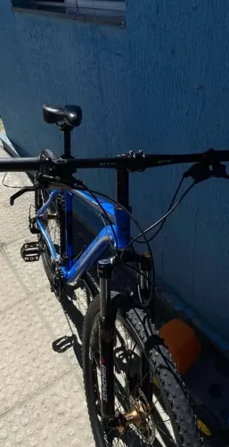 Bike aro 29 preta e azul