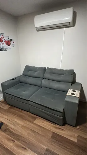 Sofá retrátil com baú