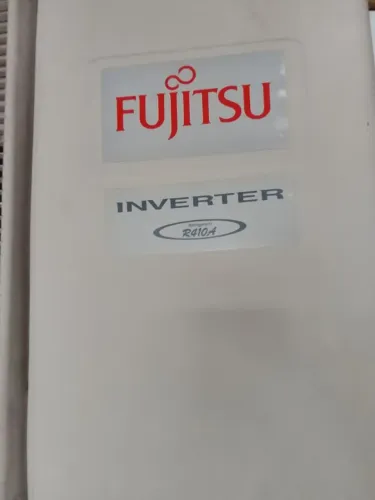 Ar condicionado de 27.000 BTUs