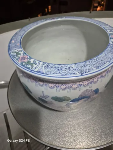 Cachepot de porcelana chinês