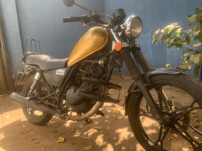 Suzuki intruder Custom 