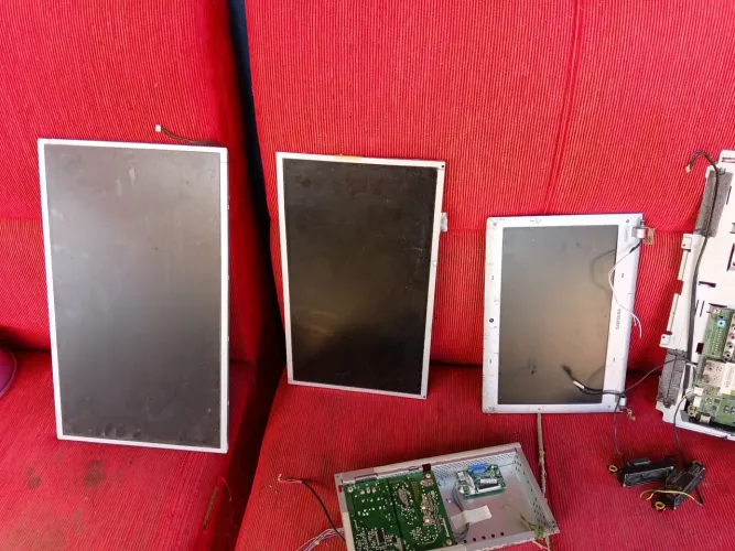 Vendo carcaças de computador 