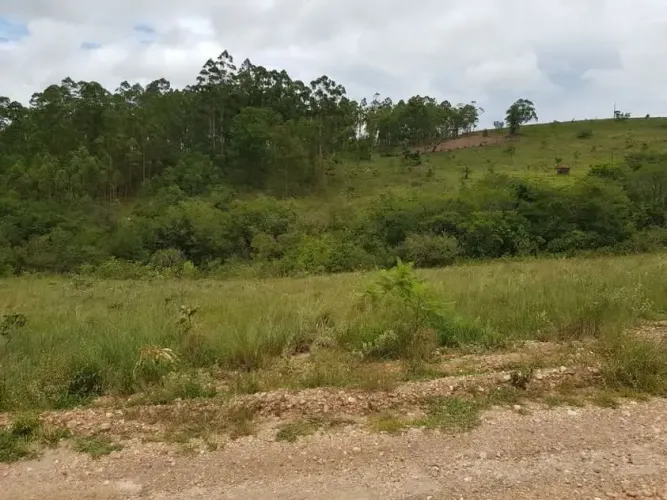 Vendo lote próximo a Tiradentes