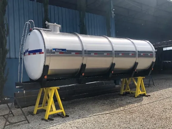 Tanque rodoviário de 15.000 litros - Transporte de água - NOVO - Minas Mais