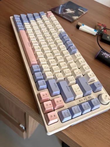 Teclado ribbon rosa, roxo e Branco 