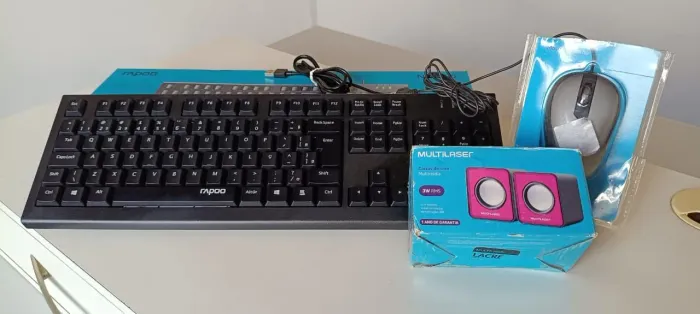Kit Teclado + Mouse + Caixinha de som tudo USB