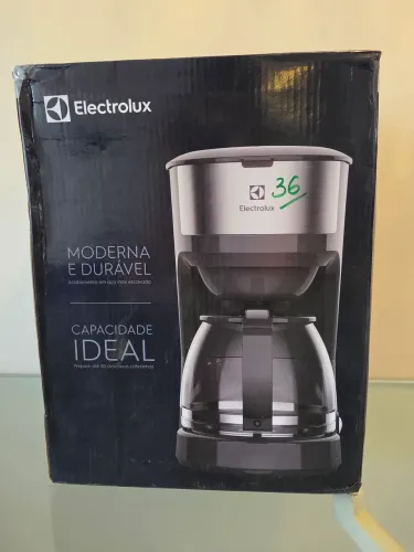 Cafeteira elétrica Electrolux ECM20 30 xícaras NOVA!