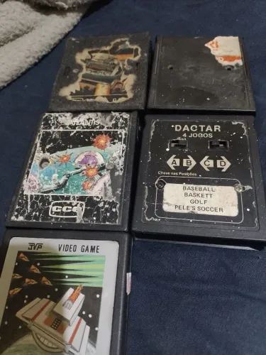 Vendo cinco jogos do videogame Atari !!!!