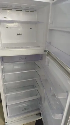 Geladeira semi nova