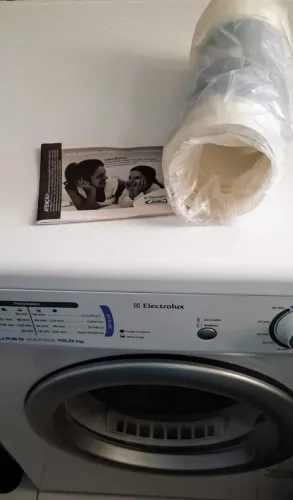 Secadora de roupas Eletrolux Nova 10 kg , nunca foi usada. Vendo ou negócio em geladeira