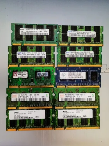 Memórias DDR2- NOTEBOOK PACOTE COM 9 DE 1GB