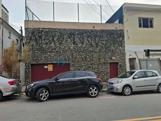 Casa Térrea na Mooca com 200m², 3 Quartos à Venda e Locação