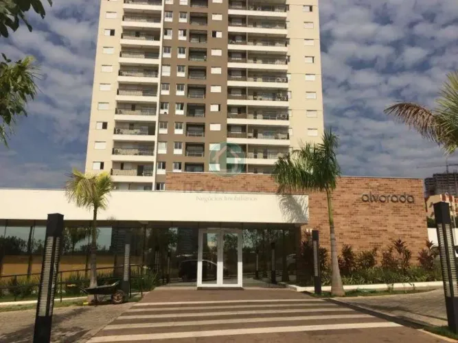 Cond. Alvorada - 60m 02 quartos sendo 1 suíte, porcelanato, planejados, ar split, garagem