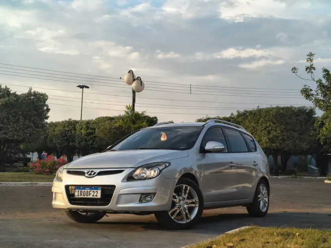 Hyundai I30CW 2.0 16V 145cv Aut. 5P 2011