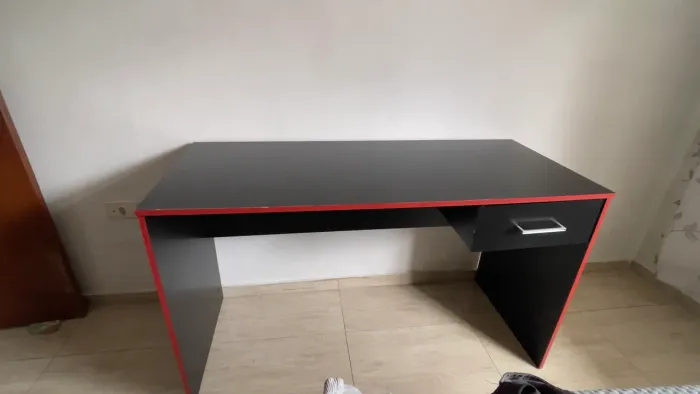 Mesa / Escrivaninha