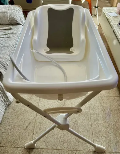 Banheira  com suporte mais assento redutor : Kit banho burigotto