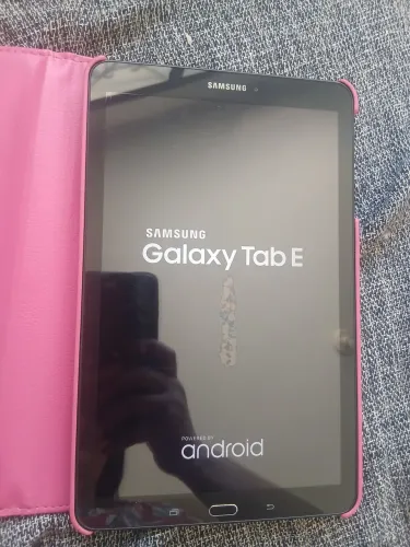 Tablet samsung t560