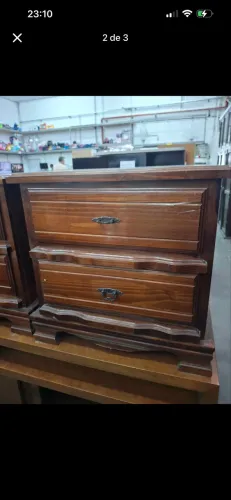 Par de criado mudo antigo