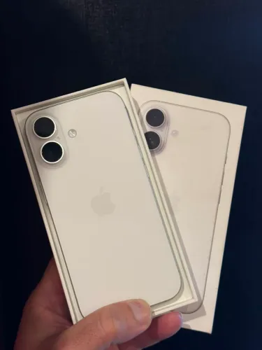 iPhone 17 256gb Branco - Garantia até Junho 2027!