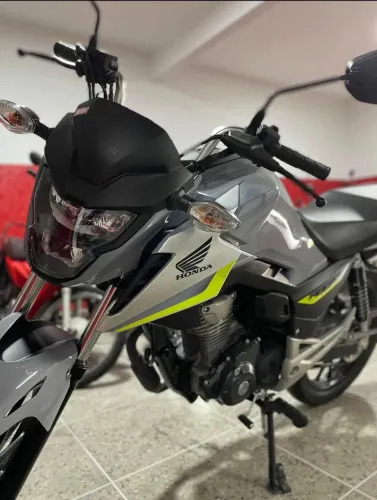 Honda CG 160 Titan 2025 - Entrada a partir de R$ 3.167
