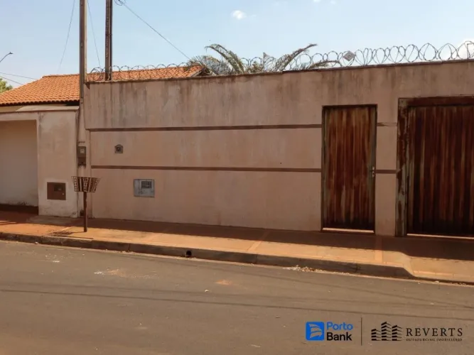 Casa no Centro de Miguelópolis  SP