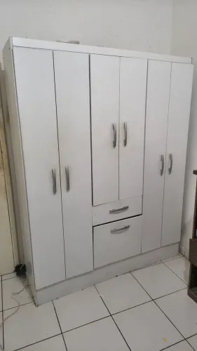Guarda roupa 3 compartimentos barato 
