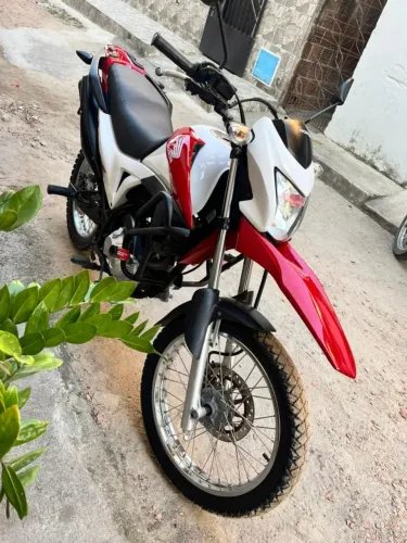 Vendo Broz 2017 Bem conservada