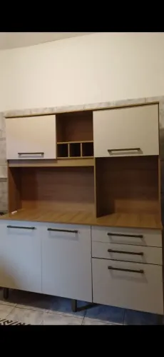 Armario de cozinha em perfeito estado