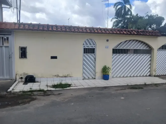 CIDADE NOVA, Imóvel de 02 Qtos/Suíte, 01 Apto e 01 Edícula