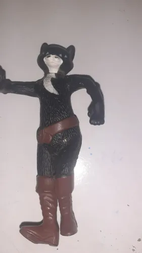 Brinquedo miniatura o  gato de botas coleção de mec donds