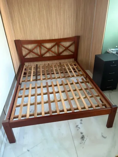 Cama casal madeira maçica eucalipto