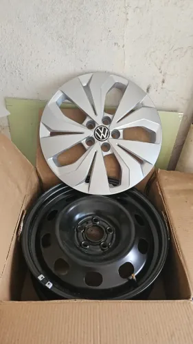 Jogo de 4 Rodas de Ferro Aro 16 + Calotas Originais Volkswagen