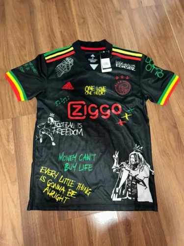 Camiseta Ajax x Bob Marley Edição Especial Three Little Birds Tamanho M