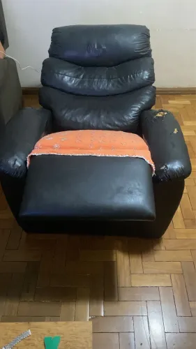 Poltrona Reclinável Preta