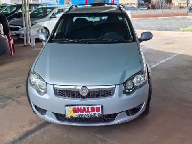 Fiat Strada Trekking 1.6 16V Flex CD 2013