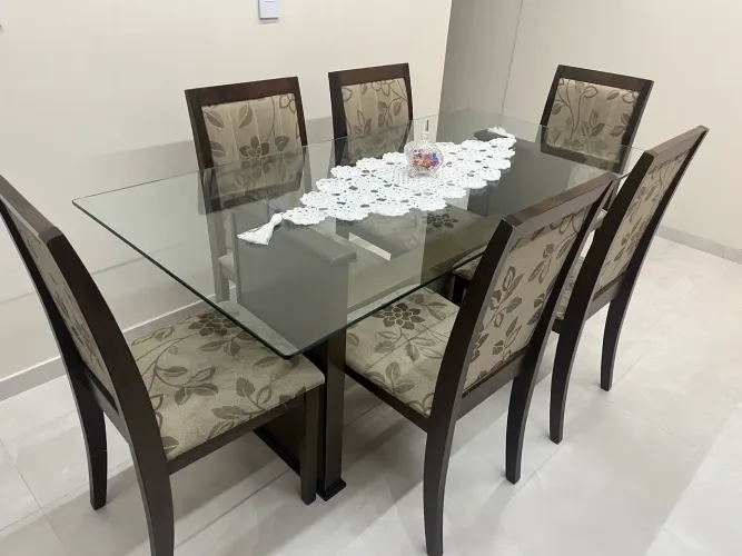 Mesa de vidro 6 cadeiras