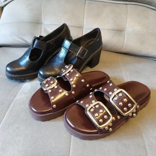 Sapato Dakota tratorado preto + Slide marrom com tachas
