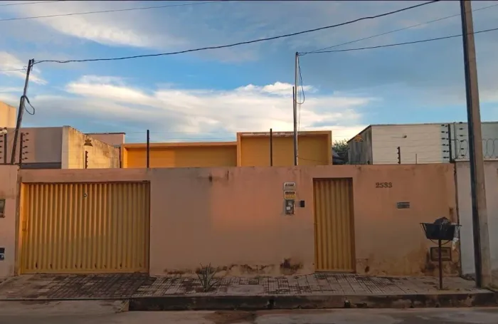 Casa próximo Ifpi floriano piaui
