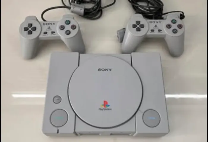 PlayStation Mini Console PS1 Classic Sony Retro ? 2 Controles E 20 Jogos