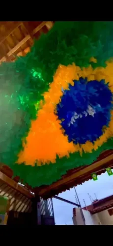 Bandeira do Brasil Gigante de Fitas de TNT, 2x2,8