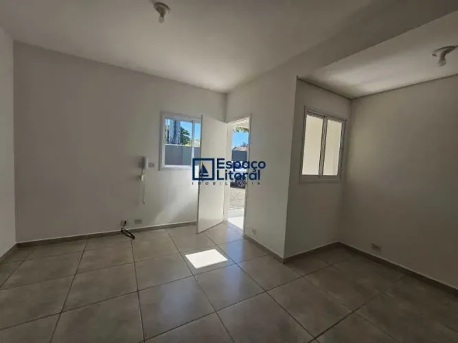 Casa em Condomínio : Sobrado / Residencial / Praia das Palmeiras