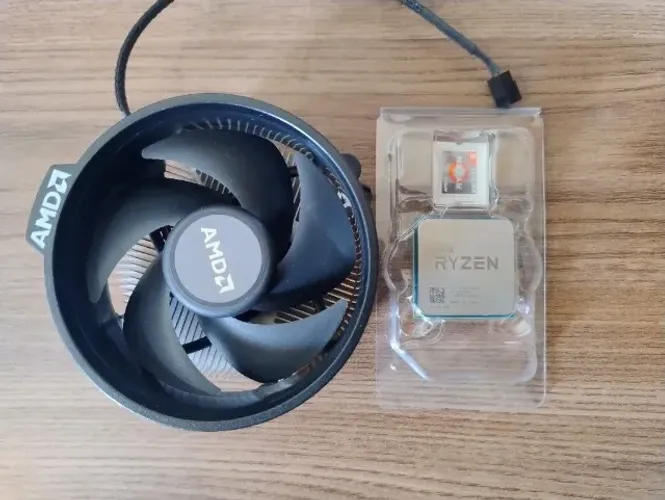 Ryzen 5 5600G (Cooler original incluso)