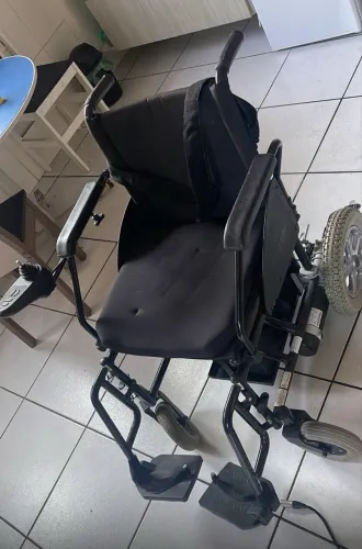 Cadeira de rodas Jaguaribe