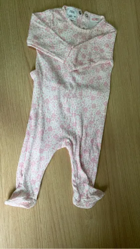Macacão ZARA - 1 a 3 meses