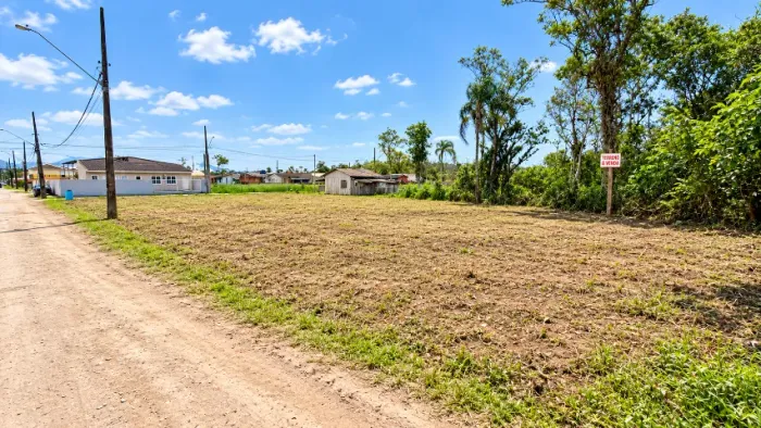 TERRENO À VENDA NO SOLYMAR - MATINHOS/PR | 759 M²